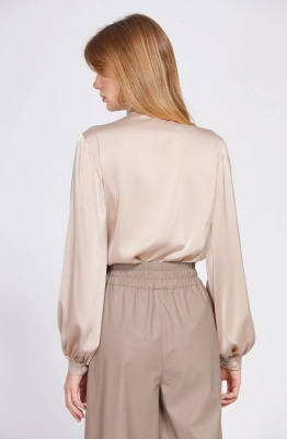 Блуза EOLA 2581 бежевый  Блуза EOLA 2581 бежевый