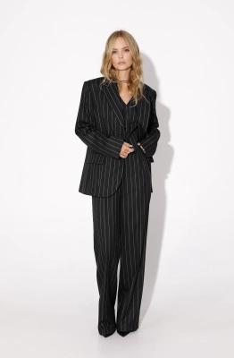 Костюм-двойка PiRS 5041 черный 