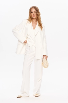 Костюм-тройка PiRS 5852 молочный 