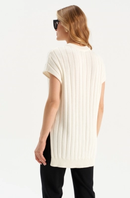 Жилет RomGil РВ0166-ХЛ2 молочный  Жилет RomGil РВ0166-ХЛ2 молочный