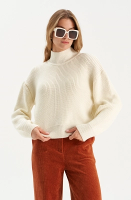 Джемпер RomGil РВ0295-ШЕ5 молочный 