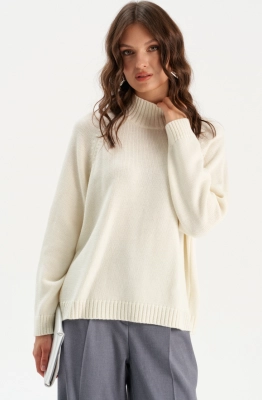 Джемпер RomGil РВ0304-ШЕ5 молочный 