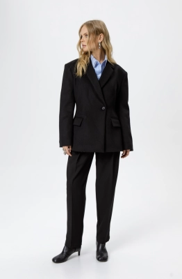 Пальто PiRS 6221 черный  Пальто PiRS 6221 черный