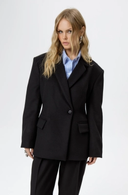 Пальто PiRS 6221 черный  Пальто PiRS 6221 черный