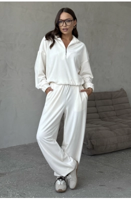 Костюм DAVA 2234 молочный 