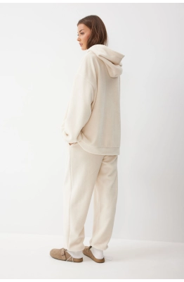 Костюм Lyushe 4201 молоко 