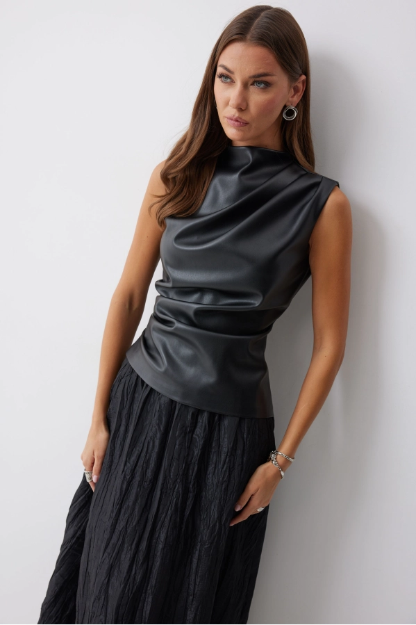 Топ Lyushe 4239 черный Топ Lyushe 4239 черный