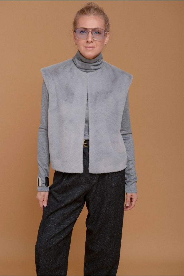 Жилет NUDE 0617