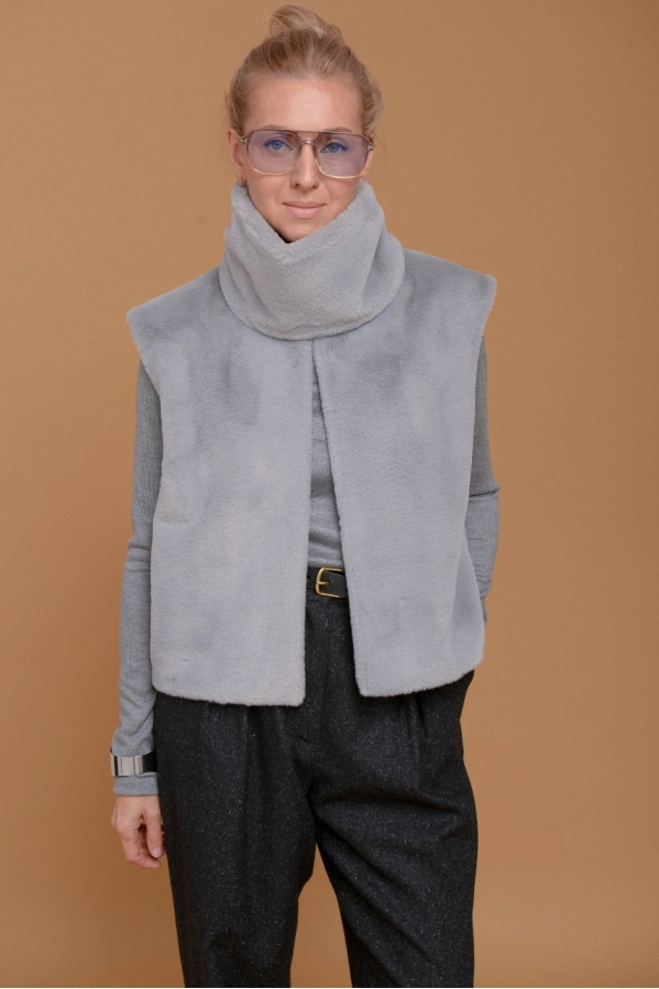 Жилет NUDE 0617