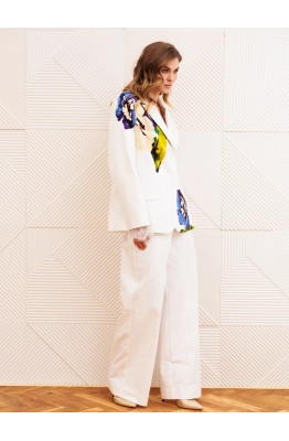 Костюм GIZART 5377 молочный с цветком 