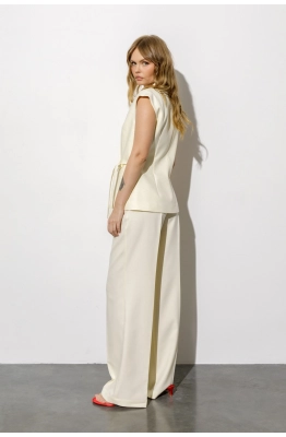 Жилет PiRS 6688 сливочный 