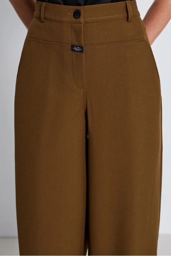 Костюм Golden Valley 6785 коричневый Костюм Golden Valley 6785 коричневый